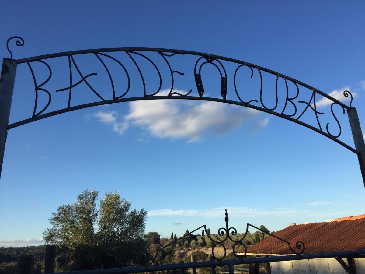 B&B Badde Cubas Usini Buitenkant foto