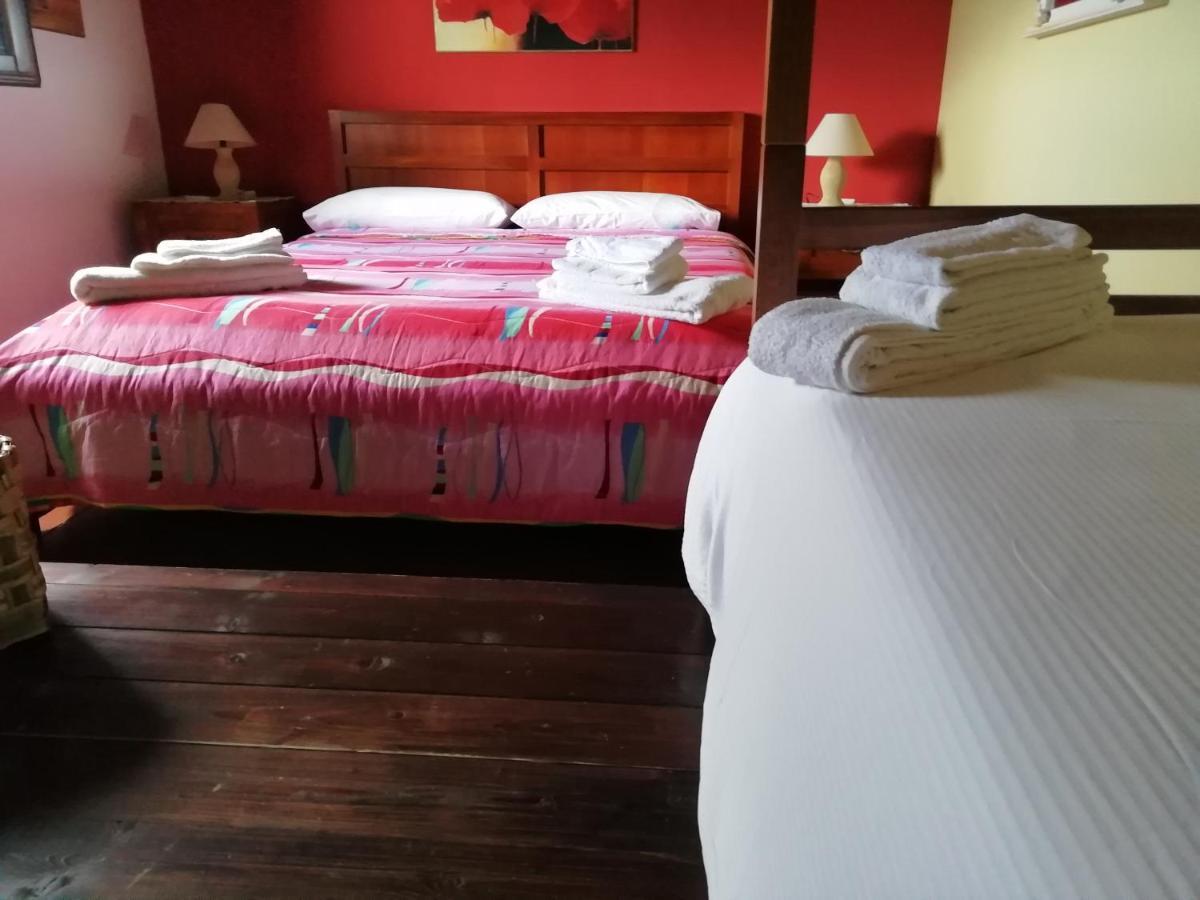 B&B Badde Cubas Usini Buitenkant foto