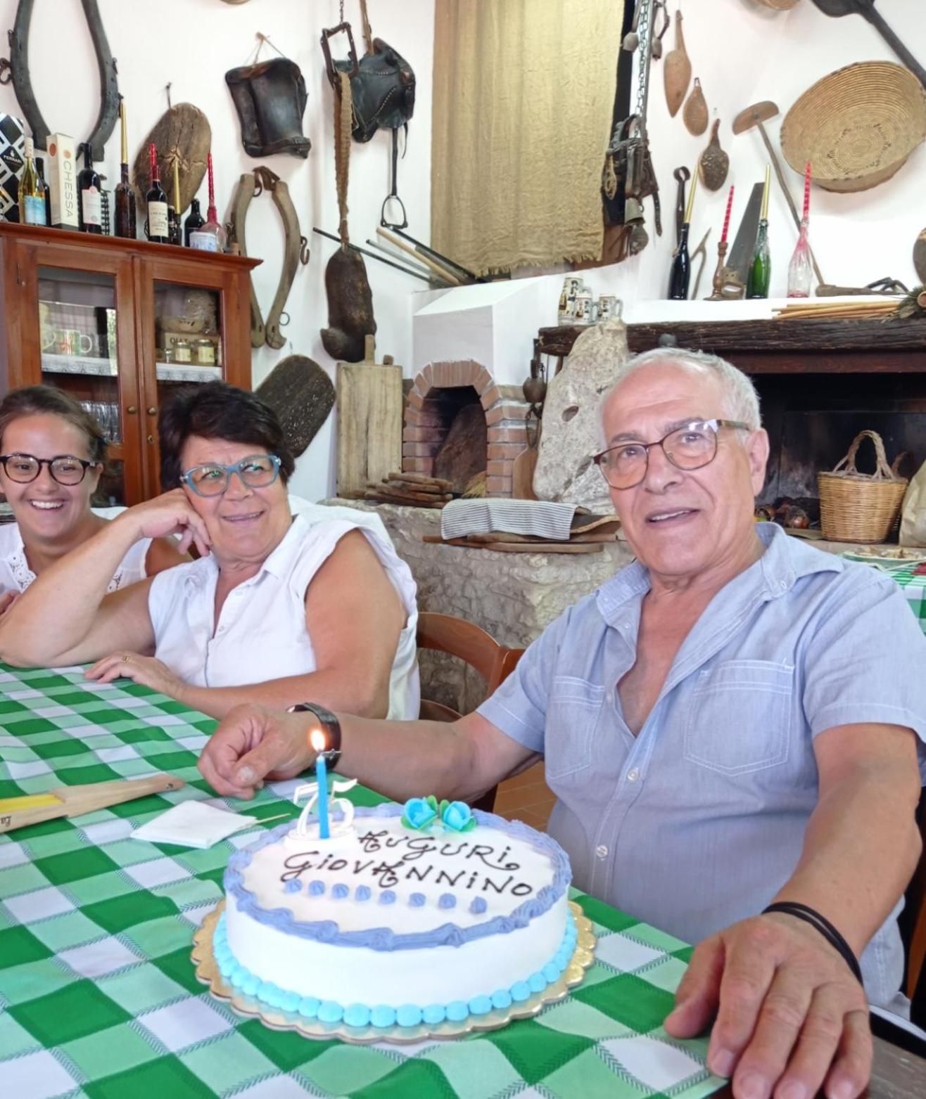 B&B Badde Cubas Usini Buitenkant foto